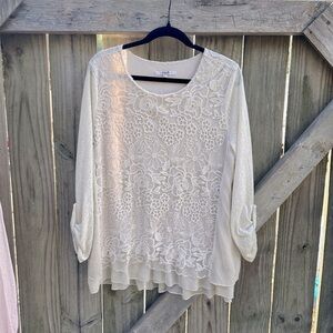 Lisa D Paris Boho Nude Crocheted Lace Front Layered Mixed Media Tunic Blouse